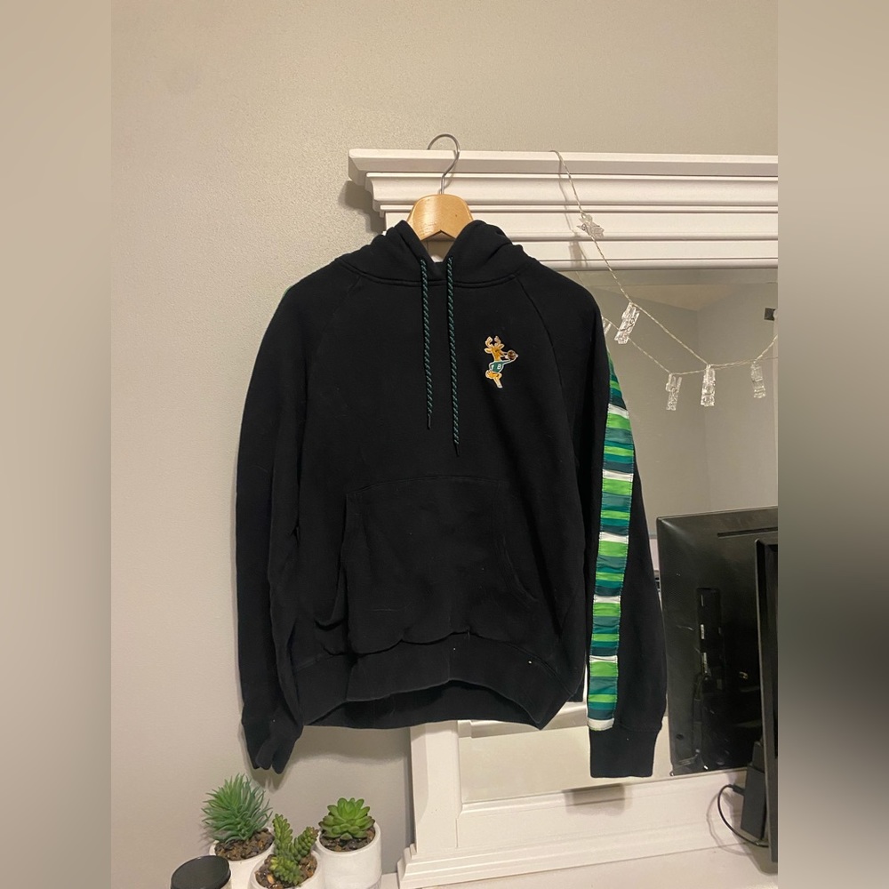 From bucks pro shop!! Sweatshirt size M $45